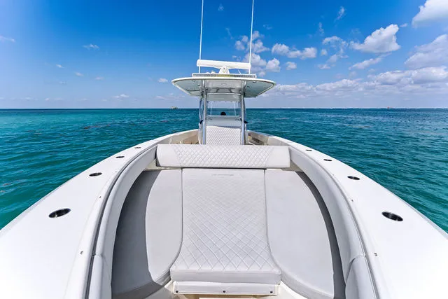 Slide: The Image of Bahama 41 2015 - 58