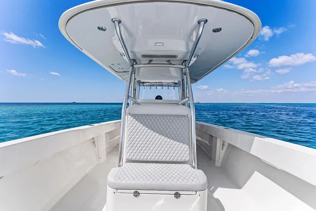 Slide: The Image of Bahama 41 2015 - 62