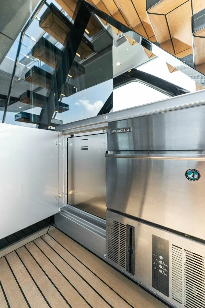 Slide: The Image of Riva Dolcevita 2023 - 5888943