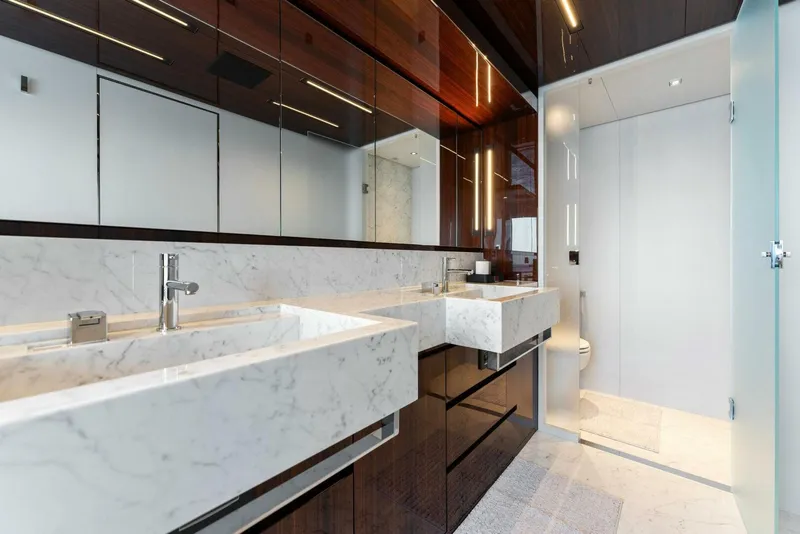 Slide: The Image of Riva Dolcevita 2023 - 5888966