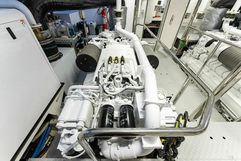 Slide: The Image of Riva Dolcevita 2023 - 5889001