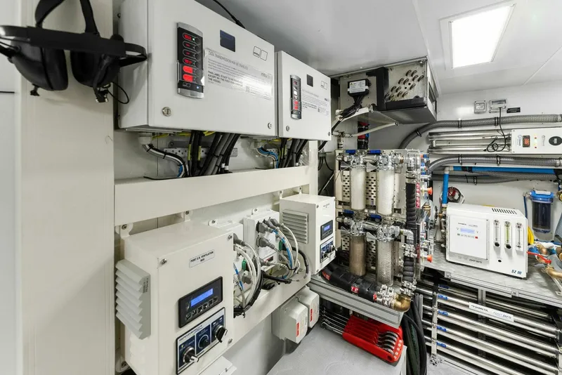 Slide: The Image of Riva Dolcevita 2023 - 5889004