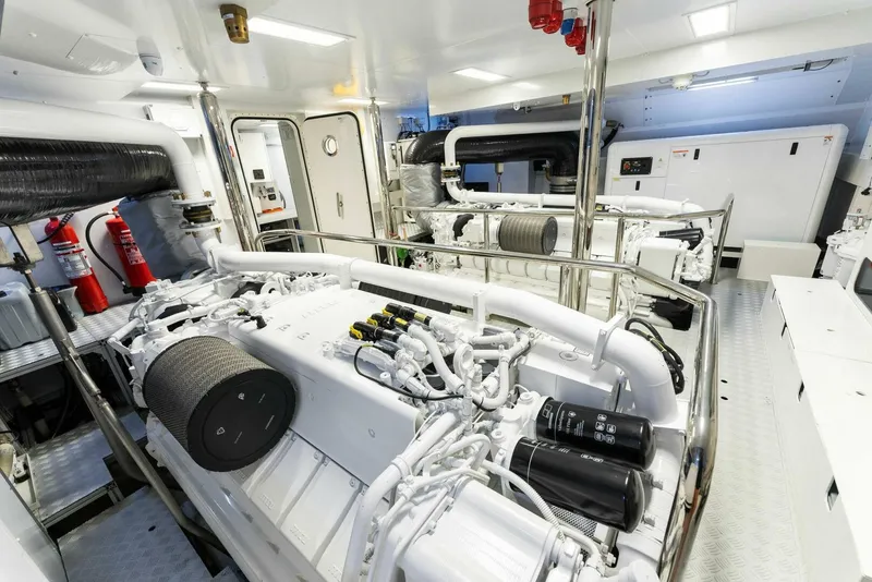 Slide: The Image of Riva Dolcevita 2023 - 5889009