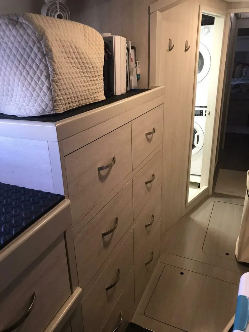 Slide: The Image of Leopard 48 2017 - 5888467