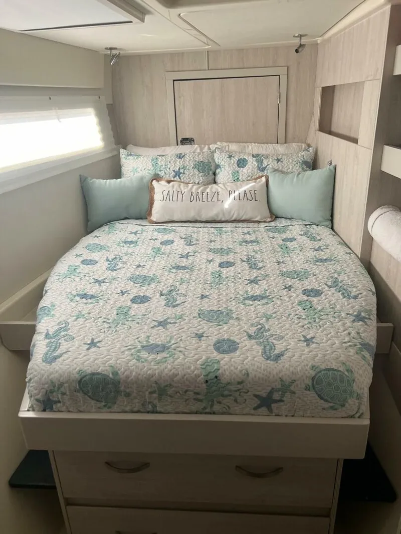 Slide: The Image of Leopard 48 2017 - 5888465