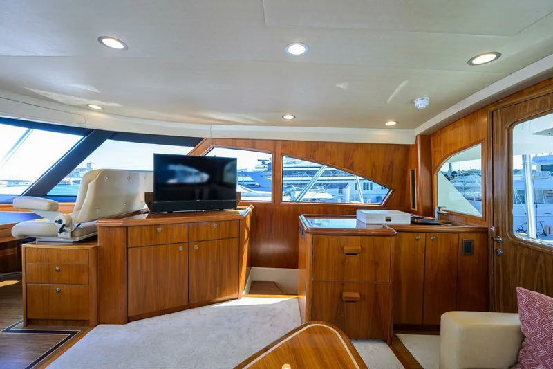 Slide: The Image of Viking 92 SPECULATOR - Skybridge Helm Lounge 2017 Viking 92 SPECULATOR - 7650326
