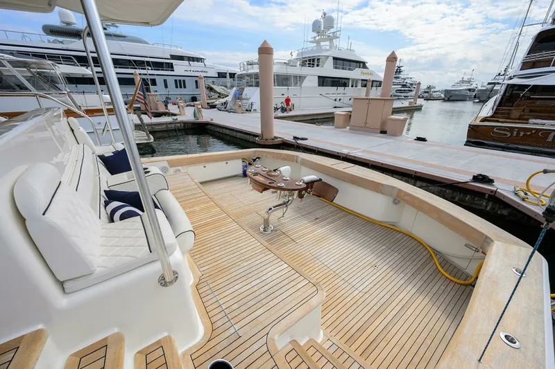Slide: The Image of Viking 92 SPECULATOR - Cockpit 2017 Viking 92 SPECULATOR - 7650333
