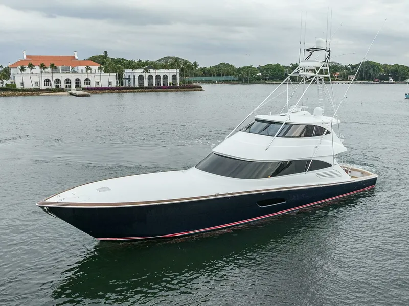 Slide: The Image of Viking 92 SPECULATOR - Exterior 2017 Viking 92 SPECULATOR - 7650312
