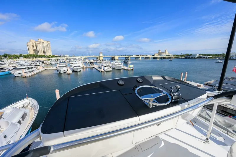 Slide: The Image of Viking 92 SPECULATOR - Tower Helm 2017 Viking 92 SPECULATOR - 7650315