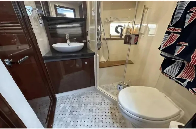 Slide: The Image of Sea Ray 51 Fly 2017 - 5890709