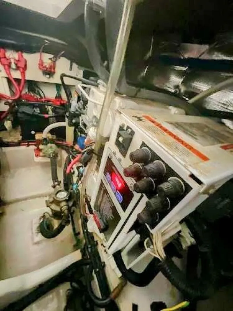 Slide: The Image of Sea Ray 310 Sundancer 2010 - 5890616