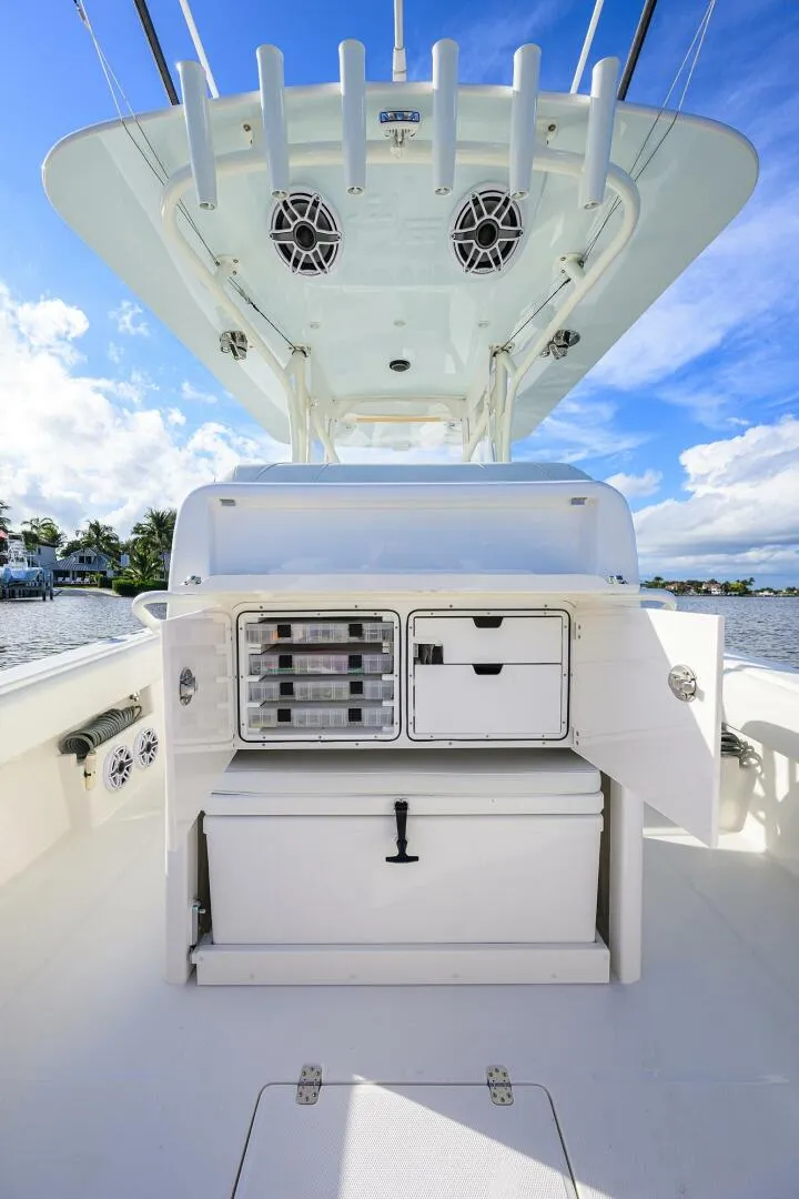 Slide: The Image of SeaVee 340Z 2024 - 5890134