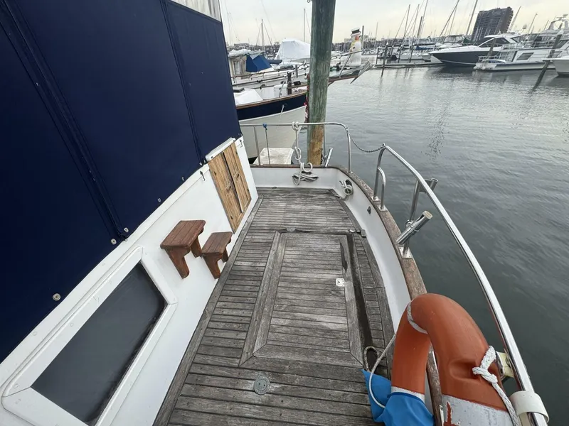 Slide: The Image of 44' Marine Trader Aft Deck - 5923457