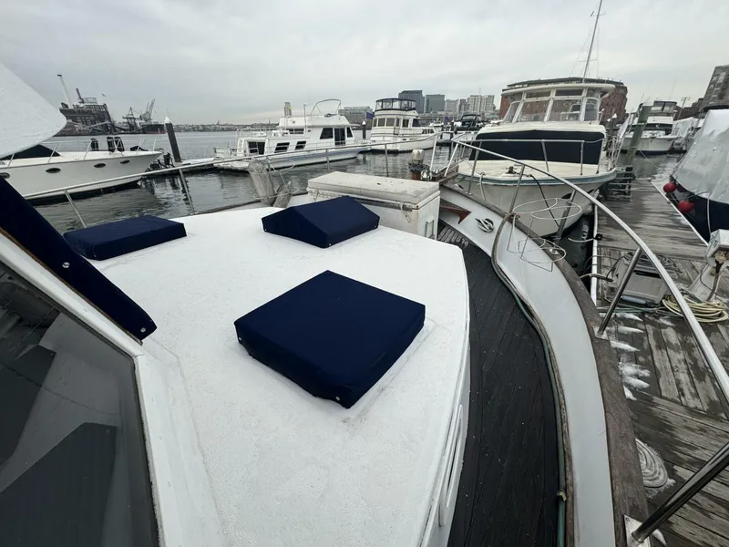 Slide: The Image of 44' Marine Trade Starboard Bow - 5923460