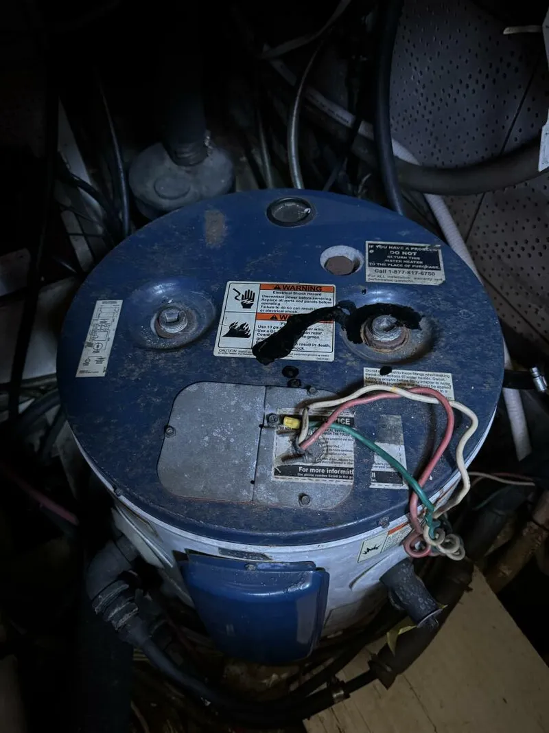 Slide: The Image of 44' Marine Trader Water Heater - 5923563