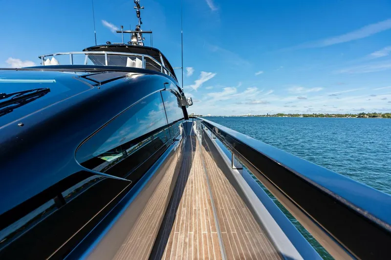 Slide: The Image of Riva Bellissima 2025 - 5889319