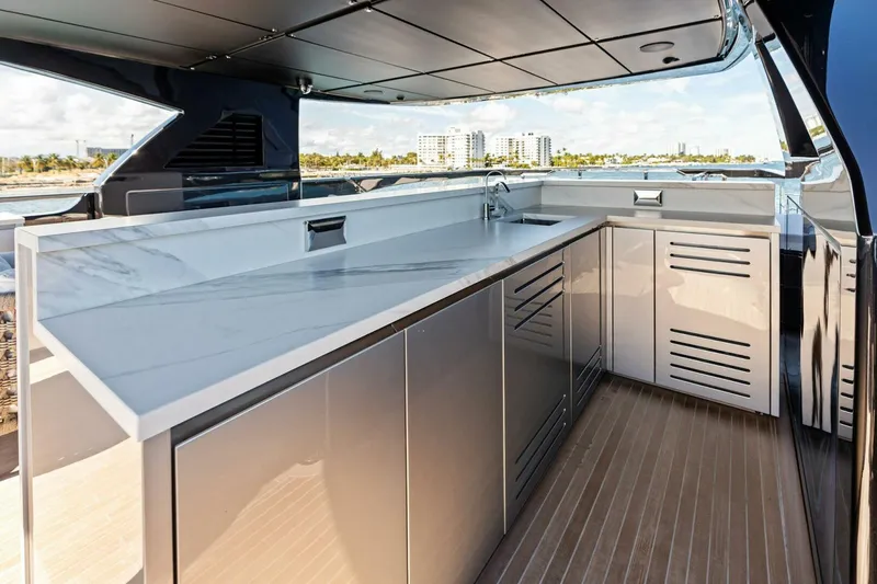 Slide: The Image of Riva Bellissima 2025 - 5889323