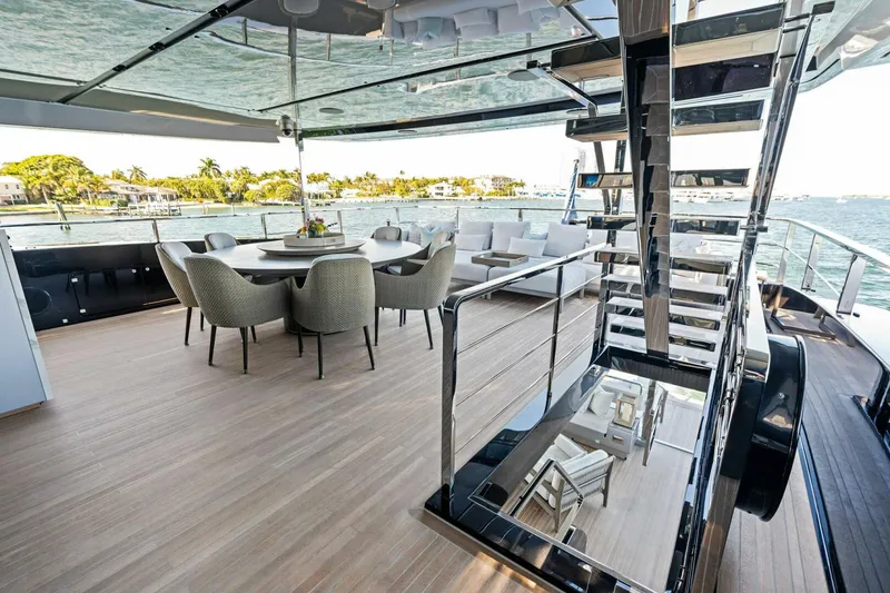 Slide: The Image of Riva Bellissima 2025 - 5889327