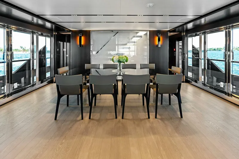 Slide: The Image of Riva Bellissima 2025 - 5889355