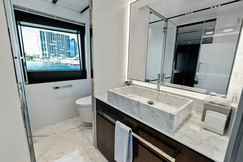 Slide: The Image of Riva Bellissima 2025 - 5889369