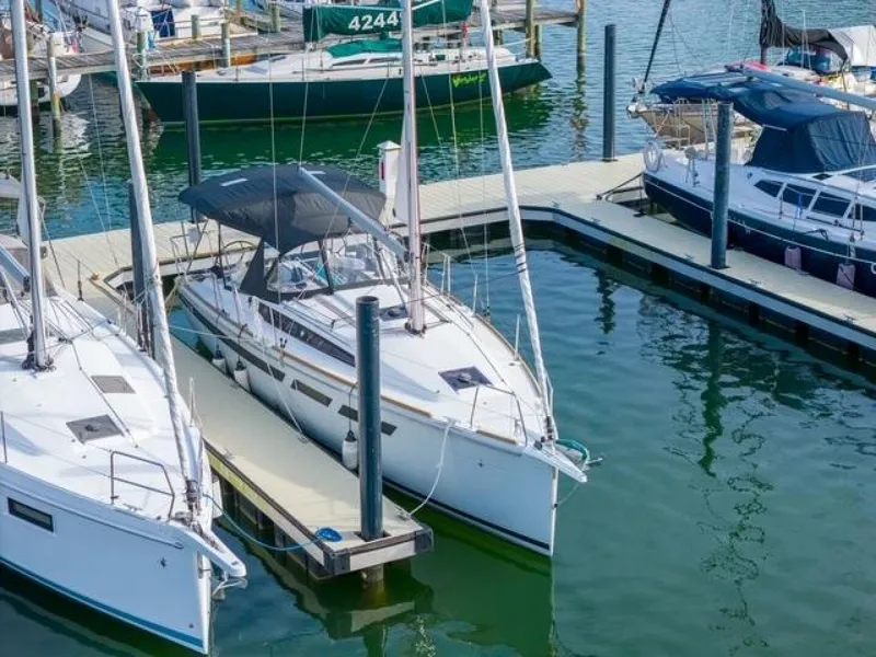 Slide: The Image of Jeanneau 349 2023 - 5889712