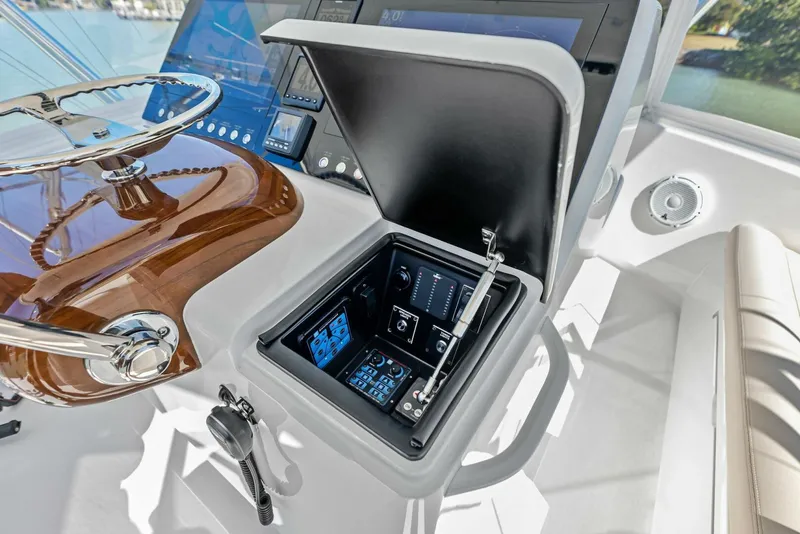 Slide: The Image of 2022 Viking 46 Billfish IRISH BEAUTE - 5930864