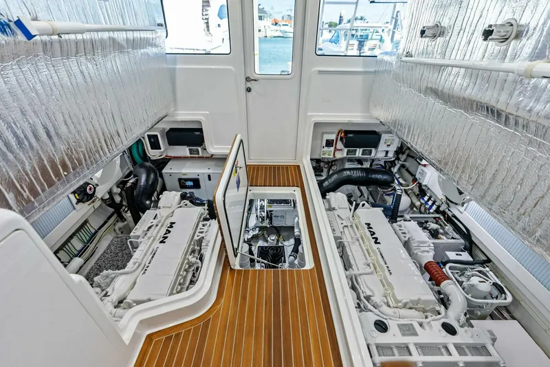 Slide: The Image of 2022 Viking 46 Billfish IRISH BEAUTE Engine room - 5930872