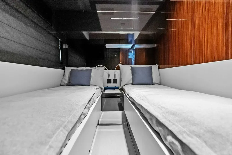 Slide: The Image of Riva Perseo Super 2023 - 5889697