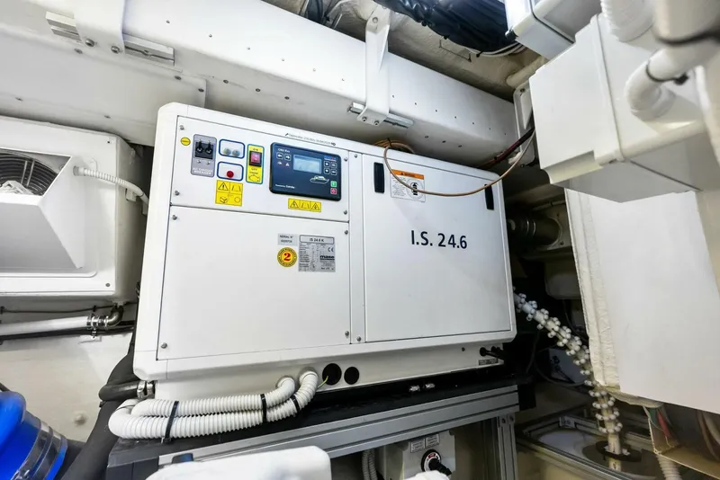 Slide: The Image of Riva Perseo Super 2023 - 5889643