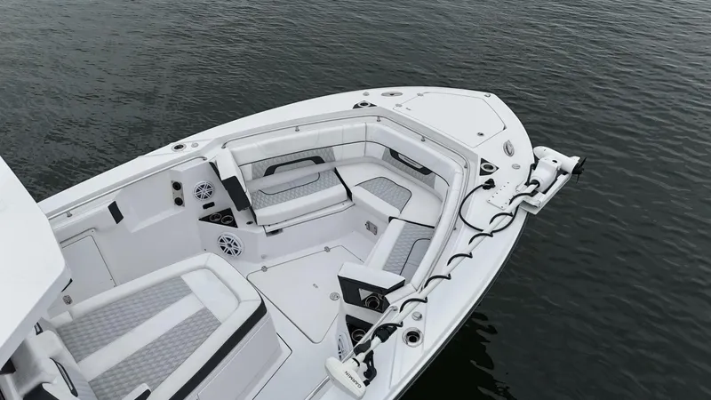 Slide: The Image of Blackfin 332 CC - Bow 2024 Blackfin 332 Center Console - 5889672