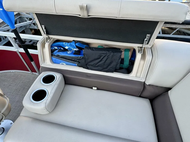 Slide: The Image of Sun Tracker Fishin' Barge 20DLX 2019 - 5985570