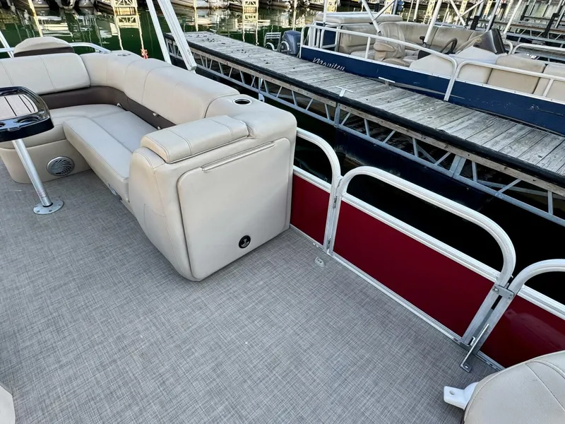 Slide: The Image of Sun Tracker Fishin' Barge 20DLX 2019 - 5985575