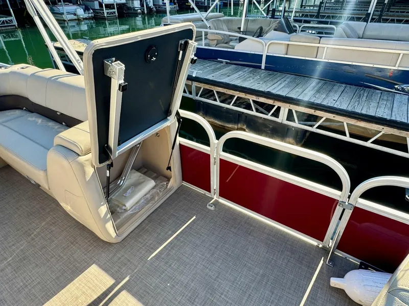 Slide: The Image of Sun Tracker Fishin' Barge 20DLX 2019 - 5985576