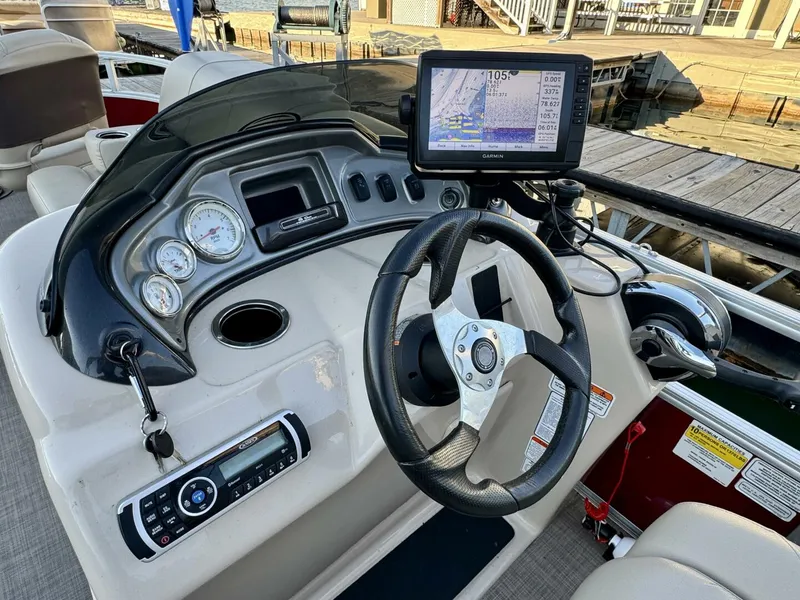 Slide: The Image of Sun Tracker Fishin' Barge 20DLX 2019 - 5985590