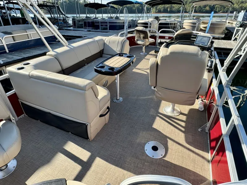 Slide: The Image of Sun Tracker Fishin' Barge 20DLX 2019 - 5985611