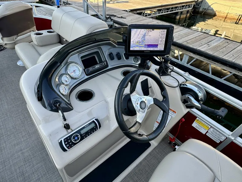 Slide: The Image of Sun Tracker Fishin' Barge 20DLX 2019 - 5985640