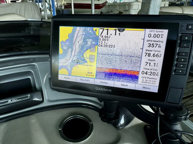 Slide: The Image of Sun Tracker Fishin' Barge 20DLX 2019 - 5985641