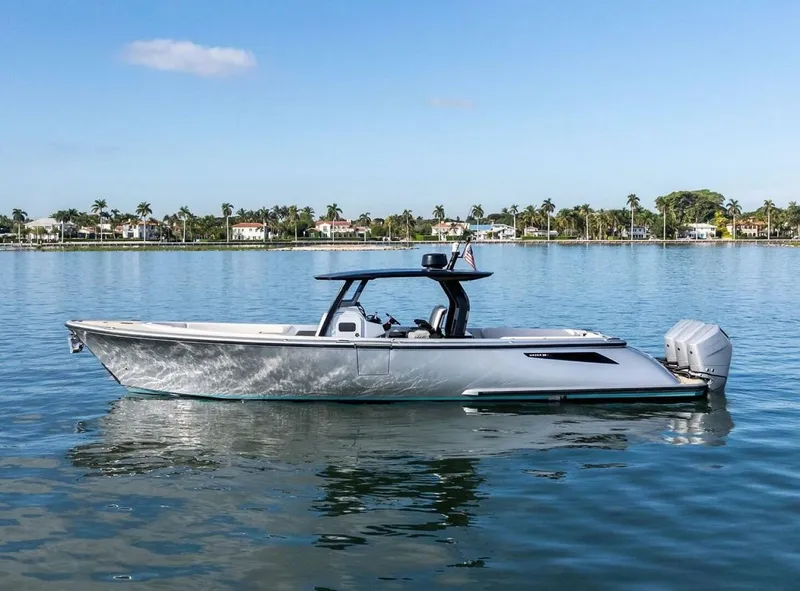 Slide: The Image of Wajer Center Console 2025 - 5889911