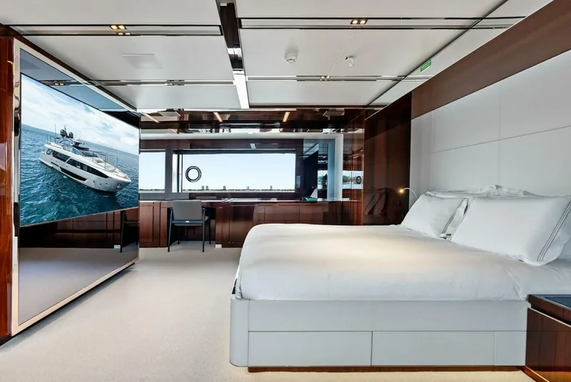 Slide: The Image of Riva Dolcevita 2023 - 5890021