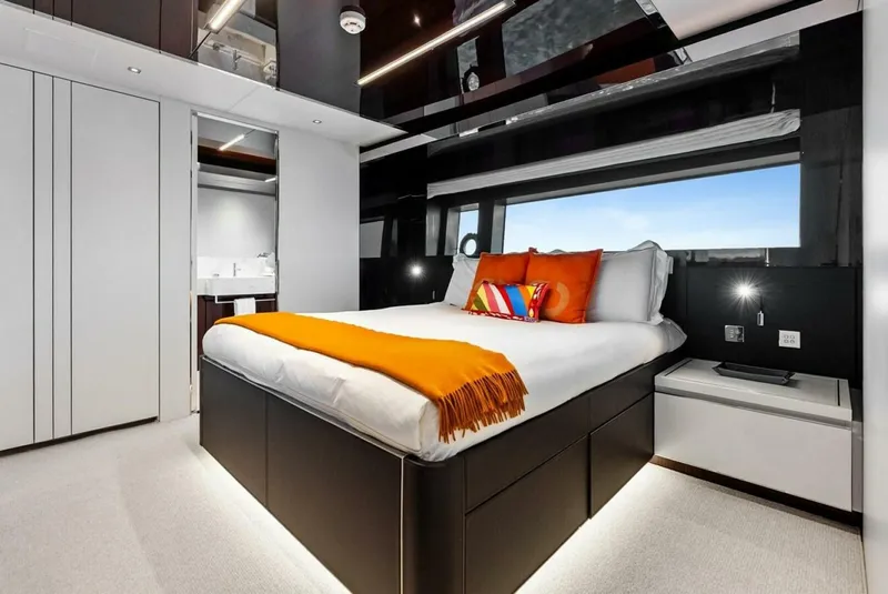 Slide: The Image of Riva Dolcevita 2023 - 5890025