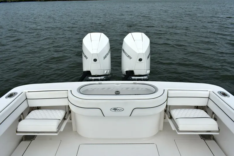 Slide: The Image of Valhalla 33 LOW KEY - Cockpit & Engines 2021 33 Valhalla Center Console LOW KEY - 5890534