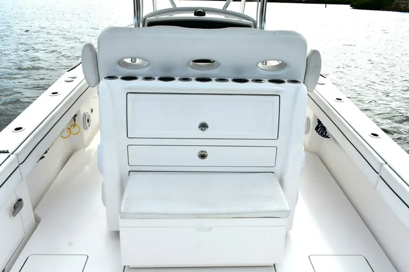 Slide: The Image of Valhalla 33 LOW KEY - Deck Seating 2021 33 Valhalla Center Console LOW KEY - 5890541