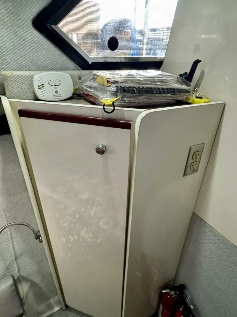 Slide: The Image of Bayliner 2859 Ciera Express 1997 - 5974013