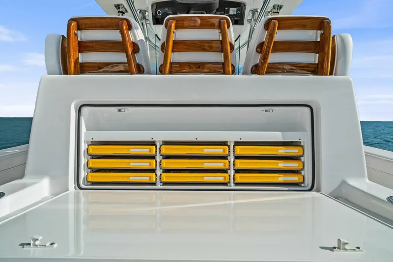 Slide: The Image of Valhalla Boatworks V 33 (34) - 5890811