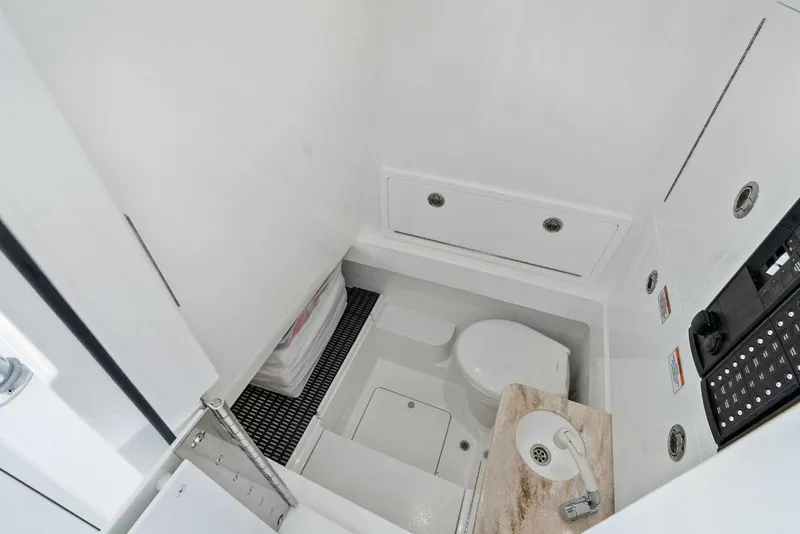 Slide: The Image of Valhalla Boatworks V 33 (24) - 5890801