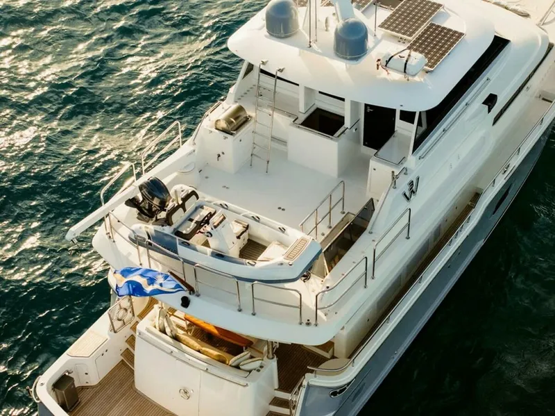 Slide: The Image of Horizon Enclosed Pilothouse 2010 - 5890293