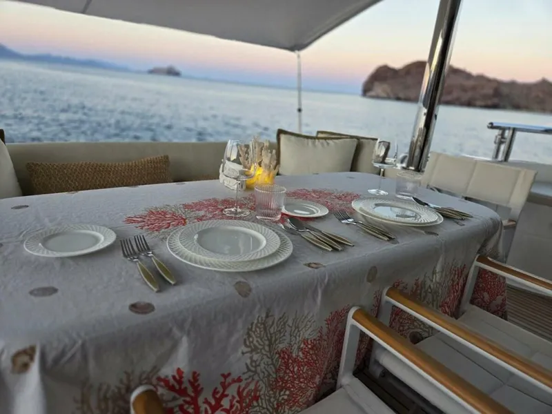 Slide: The Image of Horizon Enclosed Pilothouse 2010 - 5890301