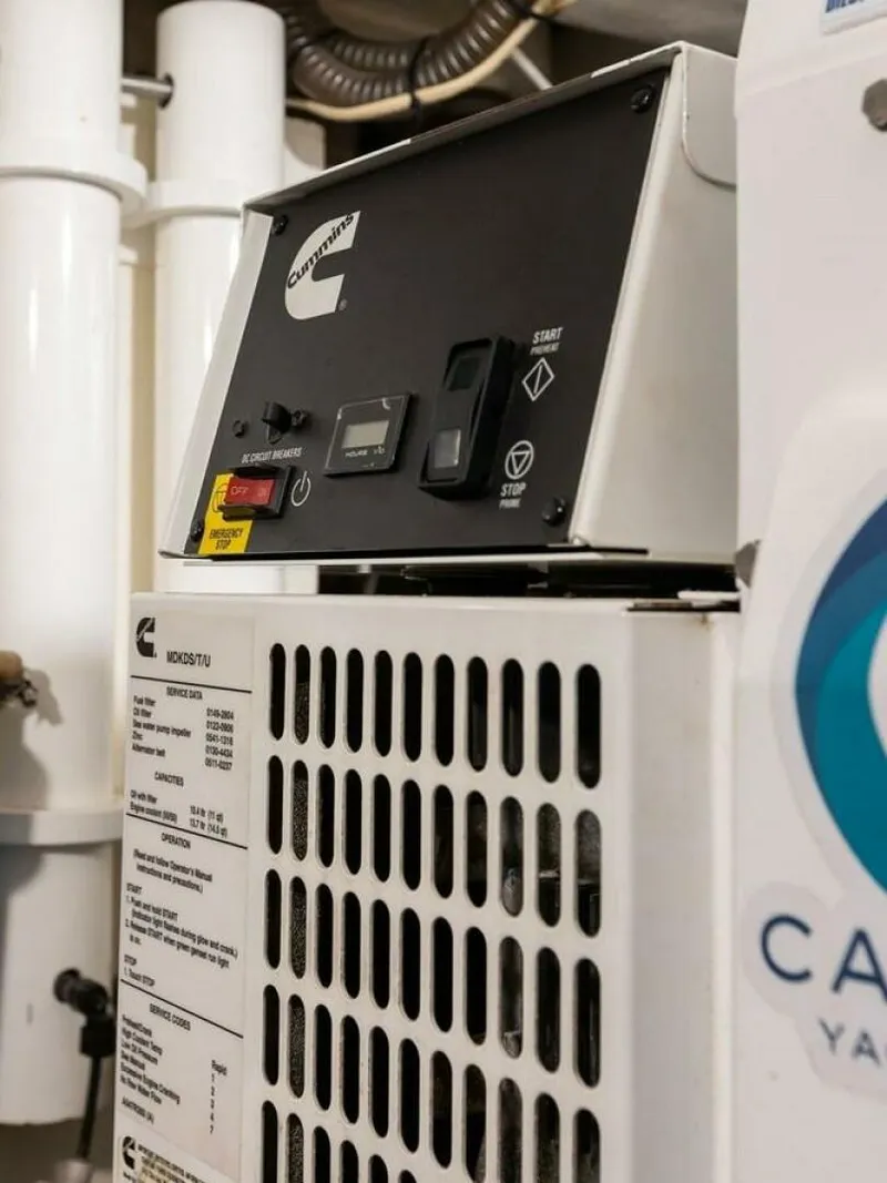 Slide: The Image of Horizon Enclosed Pilothouse 2010 - 5890337