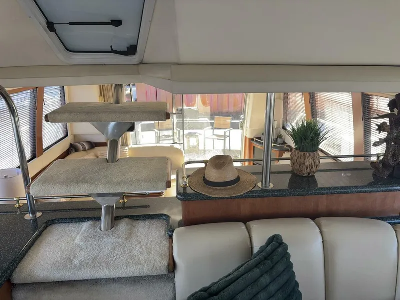 Slide: The Image of Carver 530 Voyager Pilothouse 1999 - 5890874