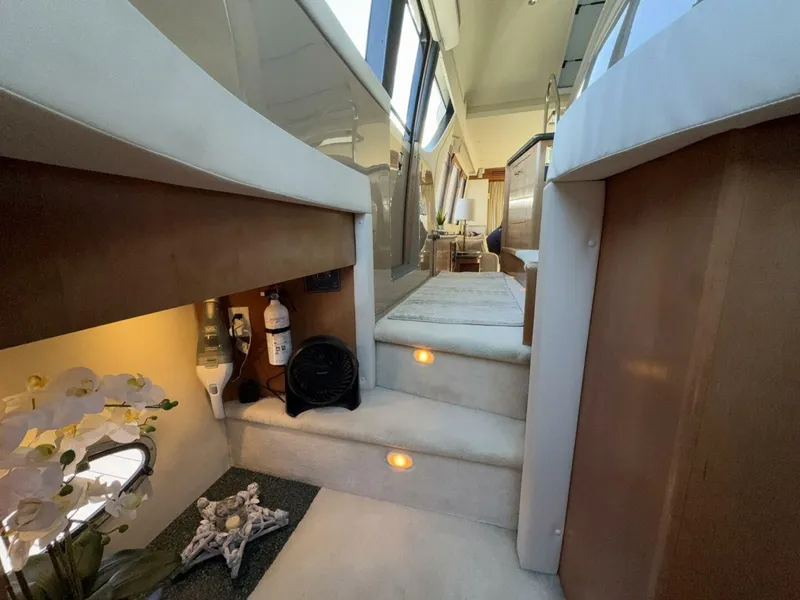 Slide: The Image of Carver 530 Voyager Pilothouse 1999 - 5890878